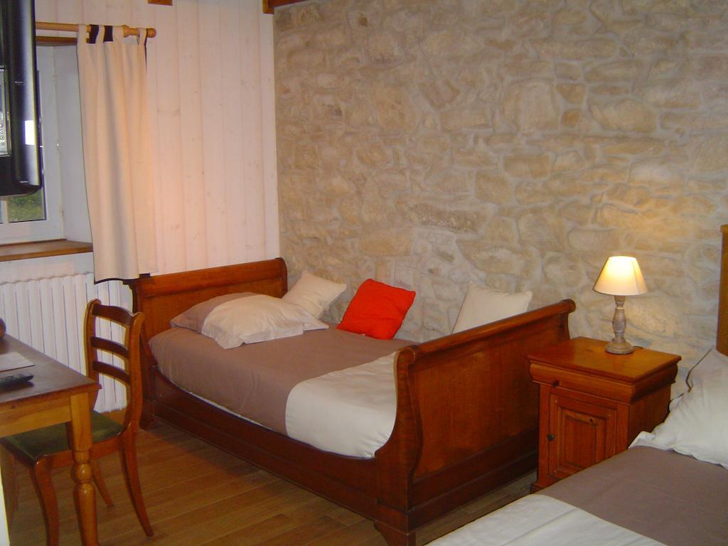 Oudoty Bed and Breakfast Kerlouan Δωμάτιο φωτογραφία